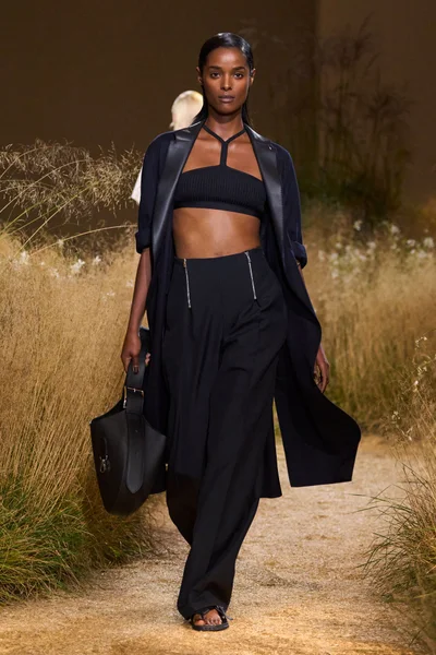Look 43